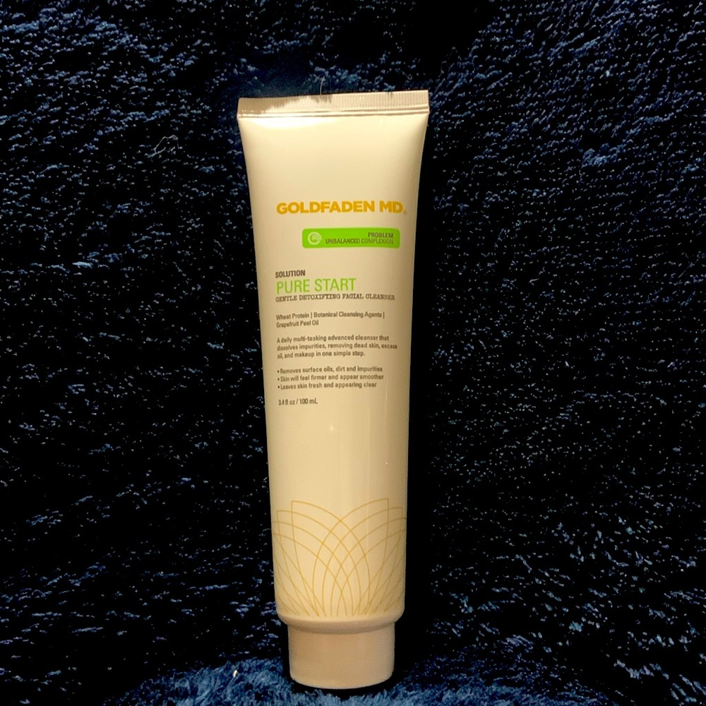 Gentle Detoxifying Facial Cleanser, 100 mL